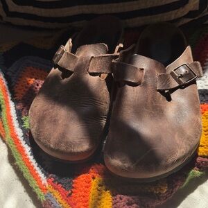 Birkenstock Brown Arizona clogs size 40 size 9 women’s size 7 men’s